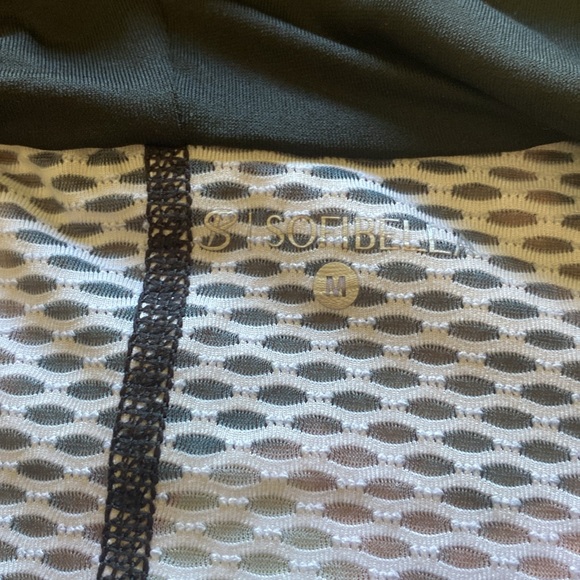 Woman sleeveless top with hood size M - Picture 5 of 7